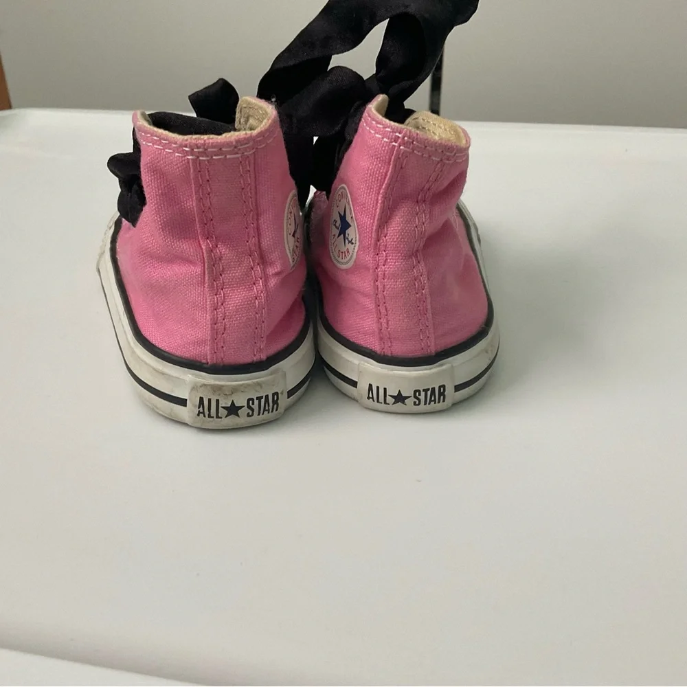 Converse All Star Pink High Top Bedazzled Crib Shoes Size 3